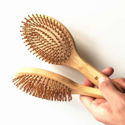 Customized Anti-staticmsoft Touch Eco-friendly Antistatic Bamboo Hair Brush With Bord Bristle Wood Comb